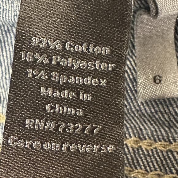 APT 9 Women’s Size 6 Bermuda Jean Shorts Dark Wash Stretch Cuffed Denim - Picture 9 of 13